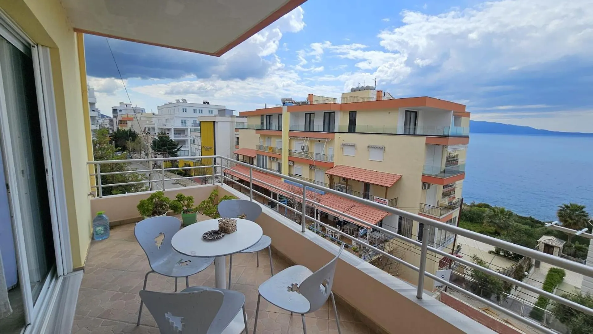 Evans Apartment Sarande